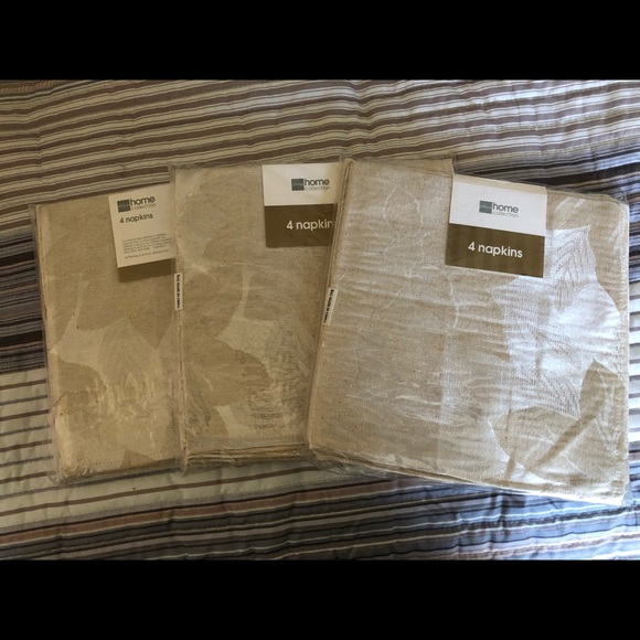 Twelve 18x18 Pearl Color Fabric Napkins with Leaf Motif - Picture 4 of 5